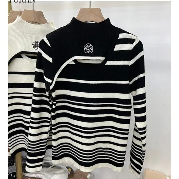 Hollow Out Striped Knit Mock Neck Floral Embroidered Wool Blend Sweater Size S - Picture 2 of 9